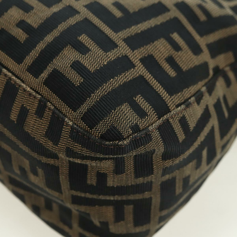 【日本直送】FENDI Zucca帆布Mamma Baguette單肩包 棕色/黑色 正品 177694SAV-16