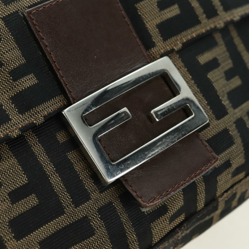 【日本直送】FENDI Zucca帆布Mamma Baguette單肩包 棕色/黑色 正品 177694SAV-17