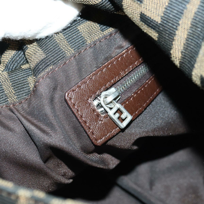 【日本直送】FENDI Zucca帆布Mamma Baguette單肩包 棕色/黑色 正品 177694SAV-22