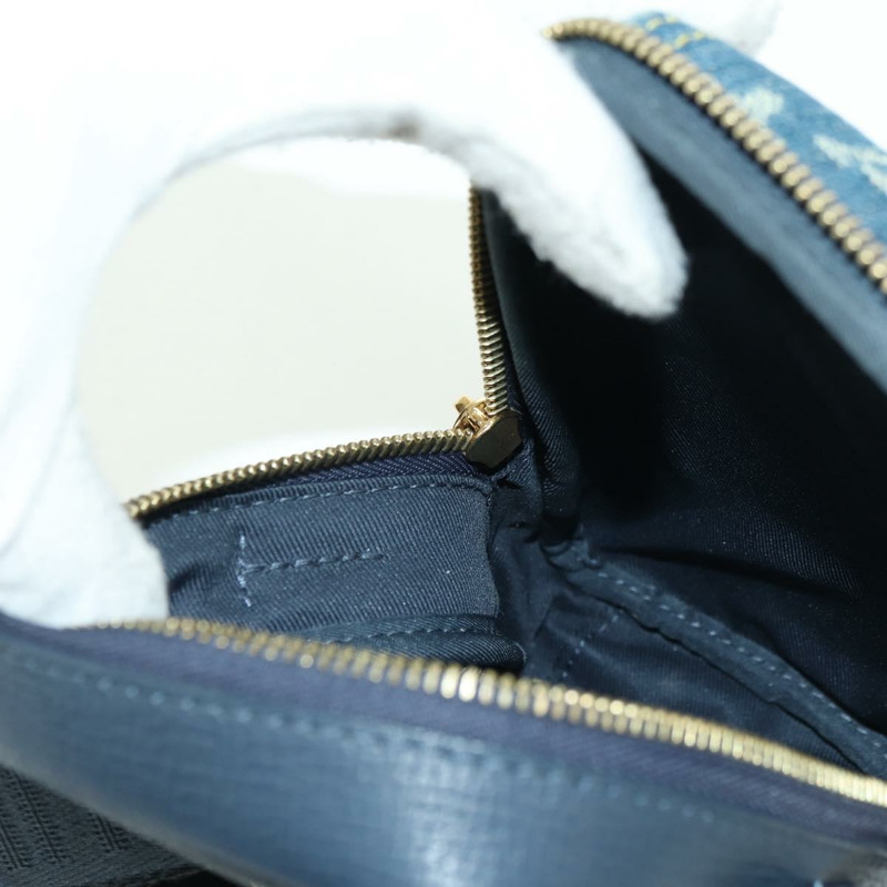 【日本直送】路易威登 (LOUIS VUITTON) 牛仔布 LVxNIGO 雙手機袋 藍色 M81060 正品 170550SM-21