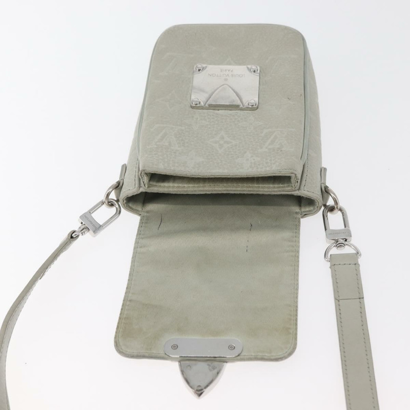 【日本直送】路易威登 Taurillon 直式可穿戴式皮夾包 灰色 M82568 LV 正品 178538V-9