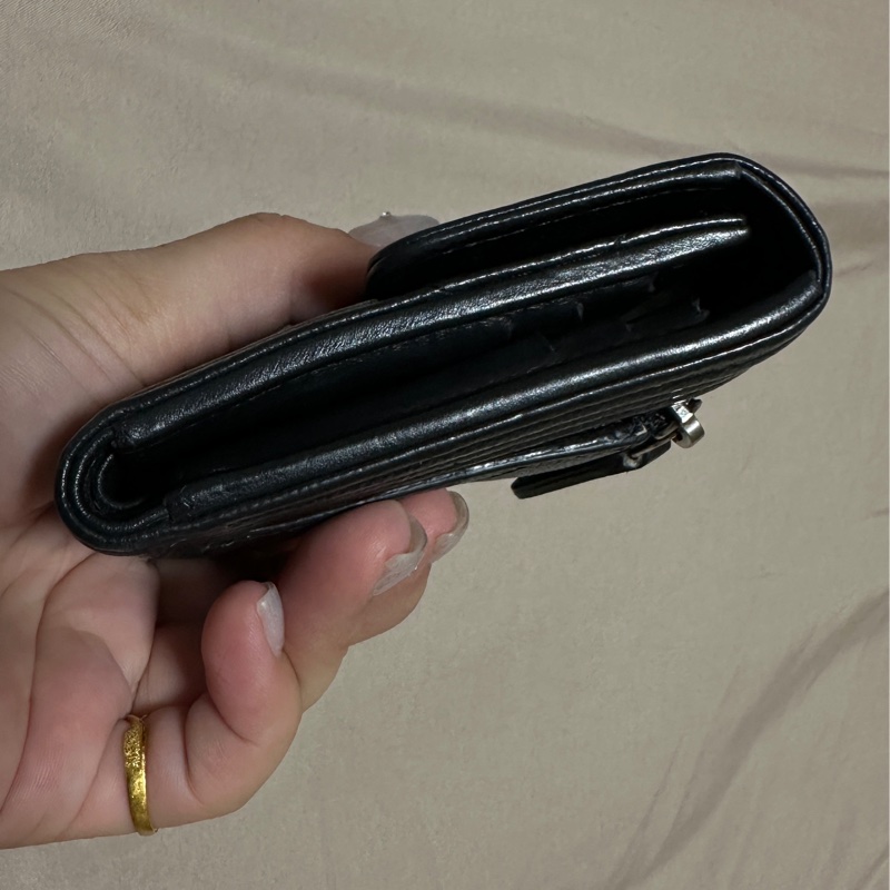 Chanel 黑色銀標牛皮三折中夾-7