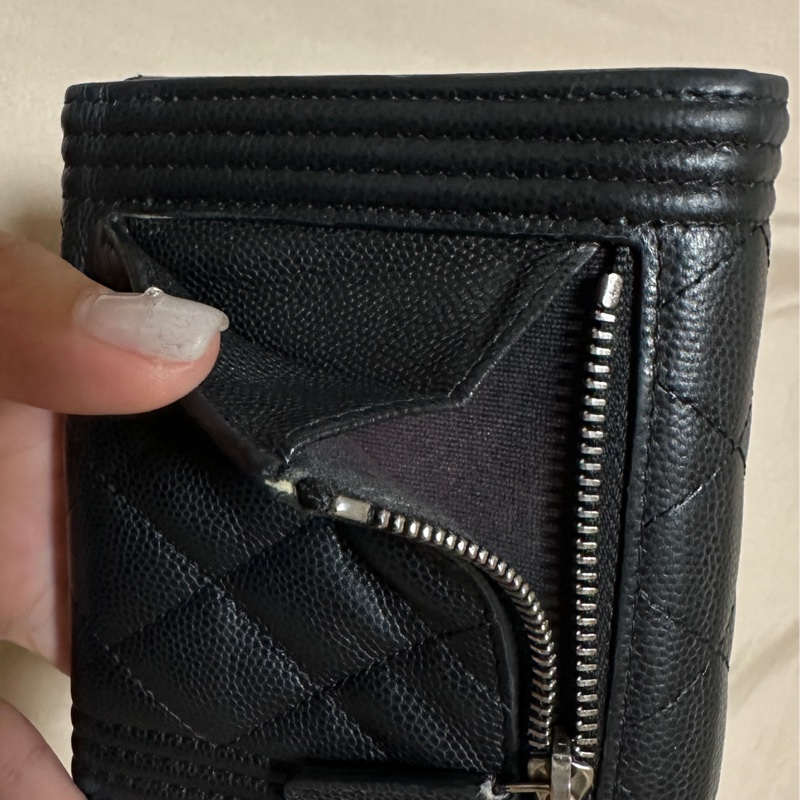 Chanel 黑色銀標牛皮三折中夾-13