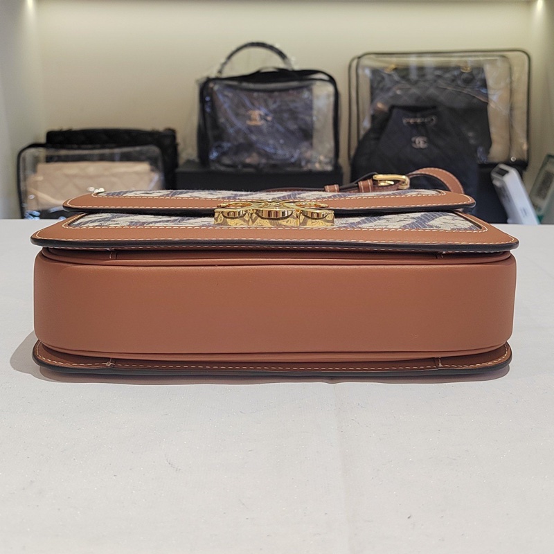 99新Celine 賽琳 限量牛仔布凱旋門郵差包 棕色拼海軍藍  尺寸約22.5*16*6.5cm，附件塵袋-3