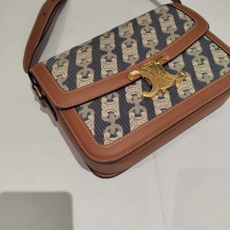 99新Celine 賽琳 限量牛仔布凱旋門郵差包 棕色拼海軍藍  尺寸約22.5*16*6.5cm，附件塵袋-5