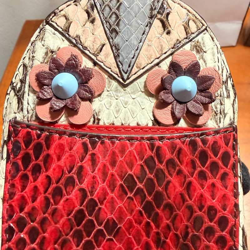 Fendi 怪獸吊飾零錢包/珍稀材質/全蛇皮/貂毛拼接/-1