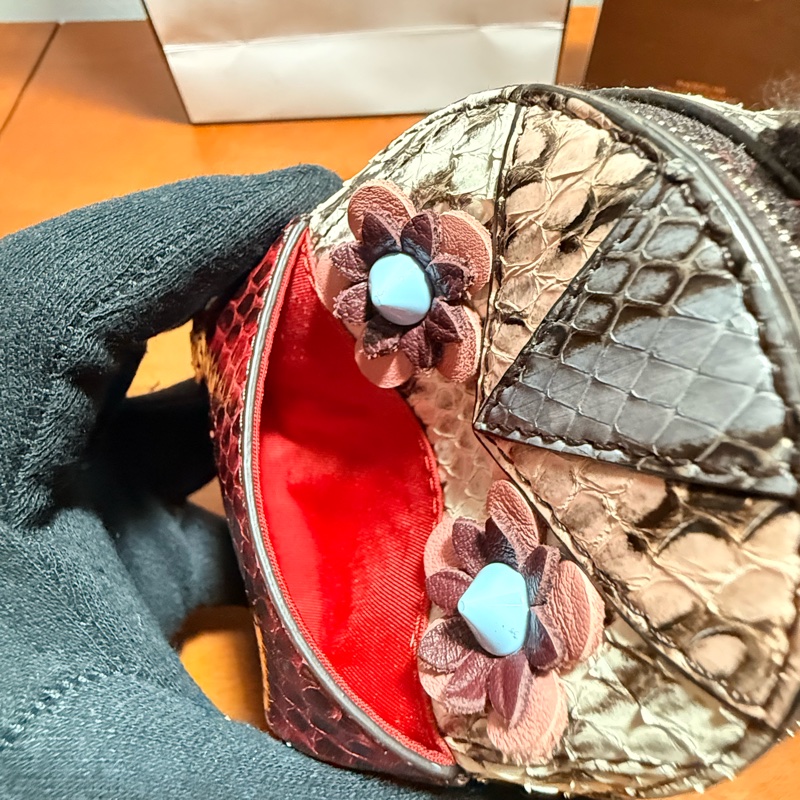 Fendi 怪獸吊飾零錢包/珍稀材質/全蛇皮/貂毛拼接/-3
