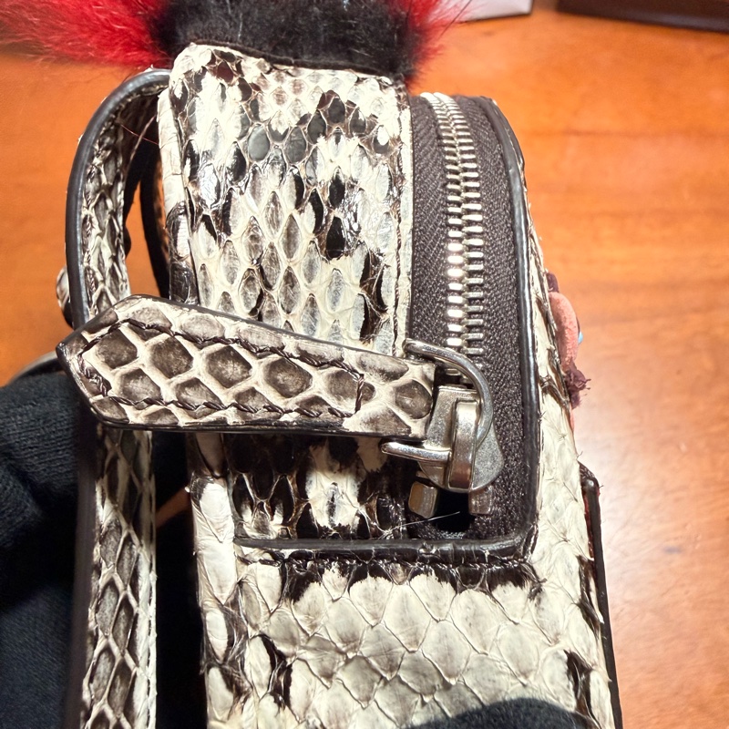 Fendi 怪獸吊飾零錢包/珍稀材質/全蛇皮/貂毛拼接/-4