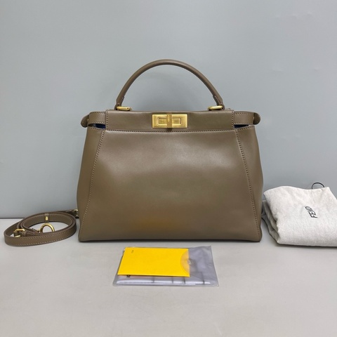 Fendi 芬迪 Peekaboo 棕色全皮金扣 中號