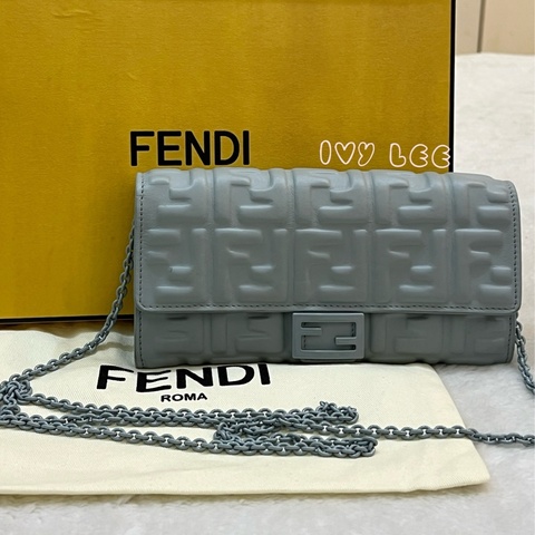 Fendi 8M0365 Baguette FF 立體浮雕小羊皮 WOC 長款皮夾配飾鏈 灰藍 正品 二手精品