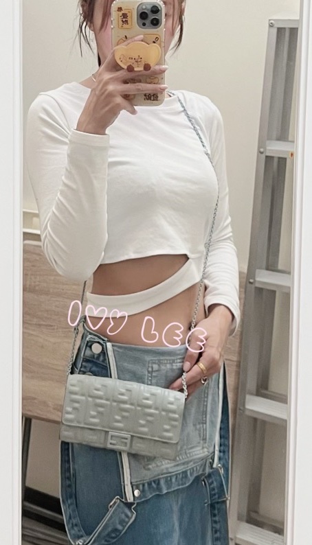 Fendi 8M0365 Baguette FF 立體浮雕小羊皮 WOC 長款皮夾配飾鏈 灰藍 正品 二手精品-5