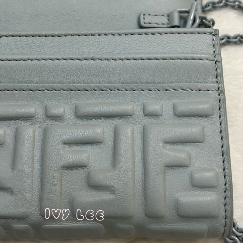 Fendi 8M0365 Baguette FF 立體浮雕小羊皮 WOC 長款皮夾配飾鏈 灰藍 正品 二手精品-30
