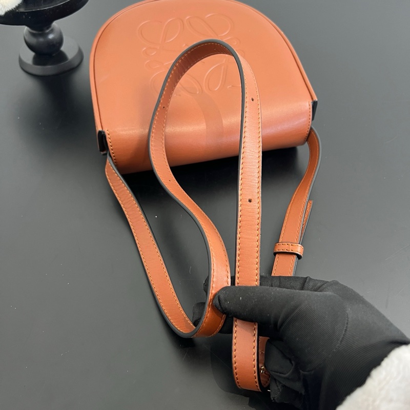 LOEWE/羅意威 Heel系列 焦糖色馬蹄包 19年編碼-5