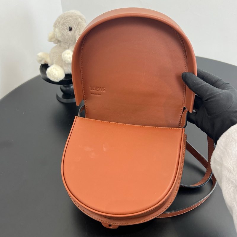 LOEWE/羅意威 Heel系列 焦糖色馬蹄包 19年編碼-6
