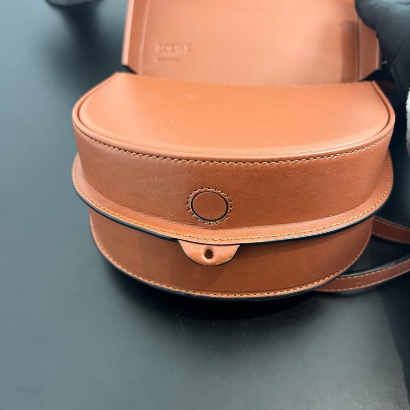 LOEWE/羅意威 Heel系列 焦糖色馬蹄包 19年編碼-7