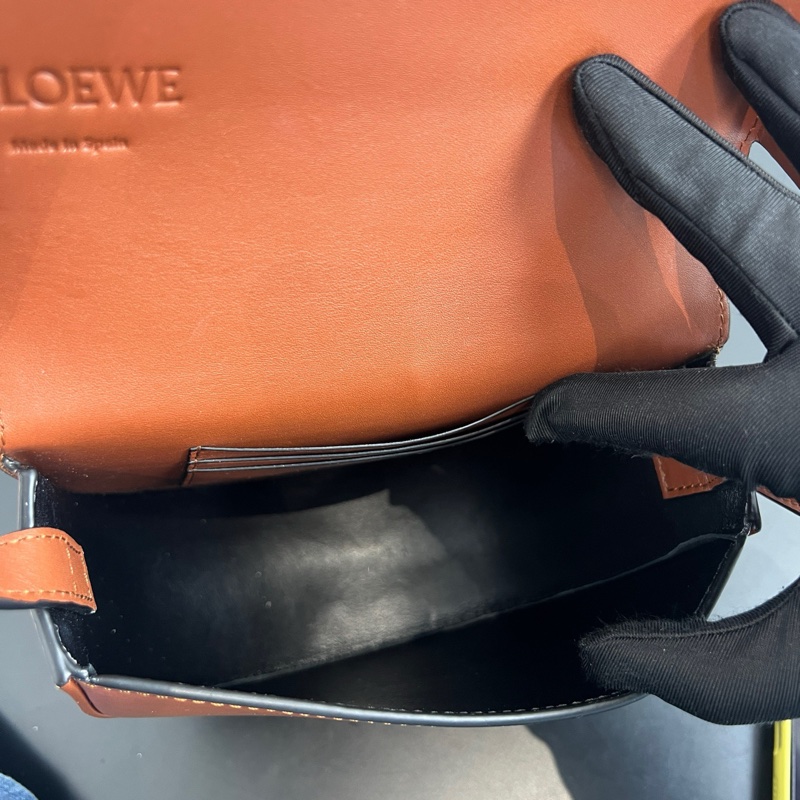 LOEWE/羅意威 Heel系列 焦糖色馬蹄包 19年編碼-8