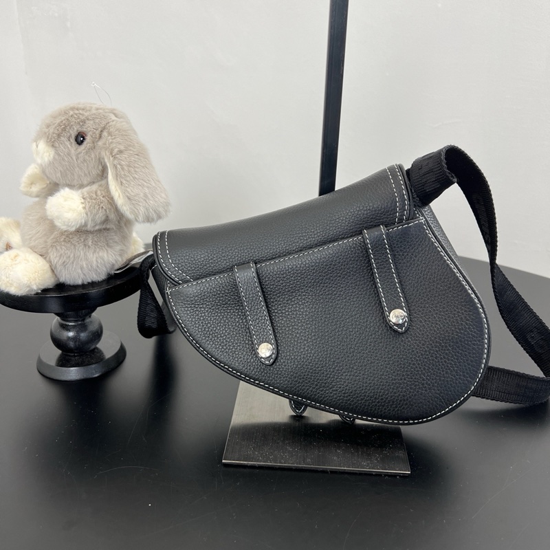 Dior/迪奧 Sacai聯名款 mini迷你馬鞍包 腰包胸包黑色 22年編碼。-2