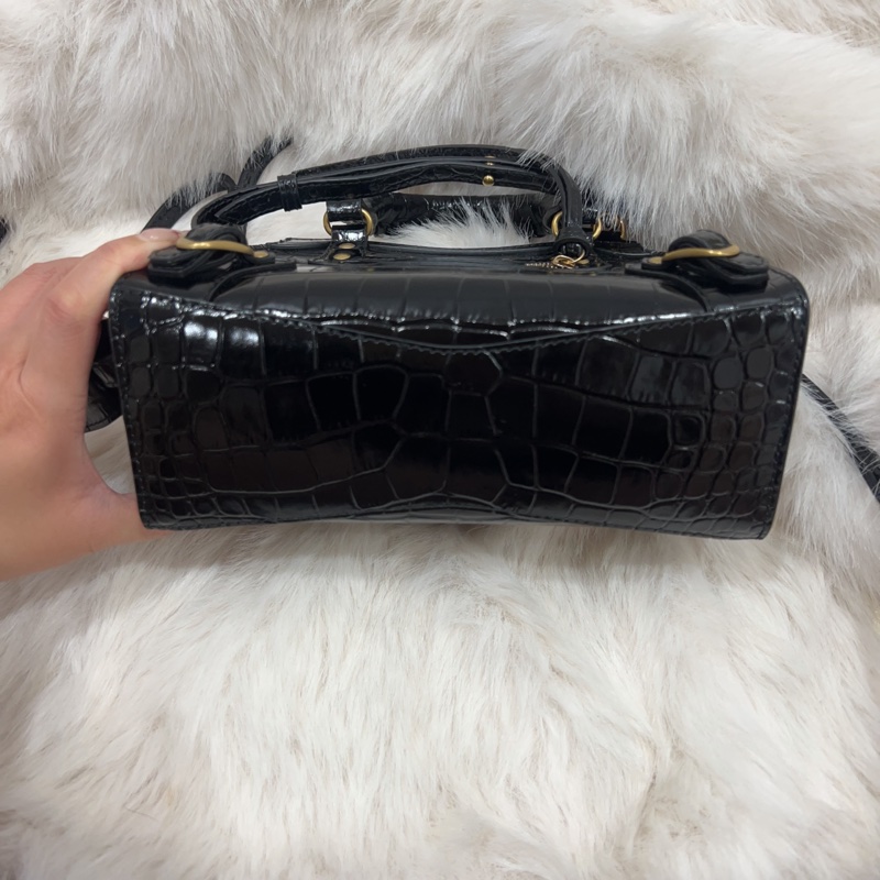 巴黎世家 （Balenciaga）Neo Classic黑色迷你款鱷魚紋皮革手提包-5