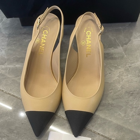 CHANEL 香奈兒 細跟高跟鞋 38碼 配塵袋