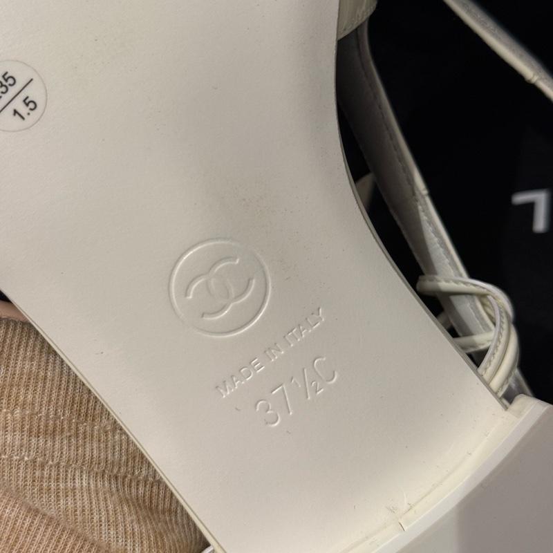 僅試穿香奈兒Chanel 白色漆皮尖頭平底鞋  包頭涼鞋 37.5碼 帶包裝盒 塵袋。-5