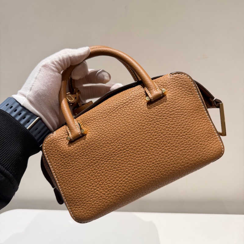 99新Delvaux 德爾沃 Cool Box MiNi手袋 底長22cm焦糖色 隱藏拉鍊 金色D字扣-2