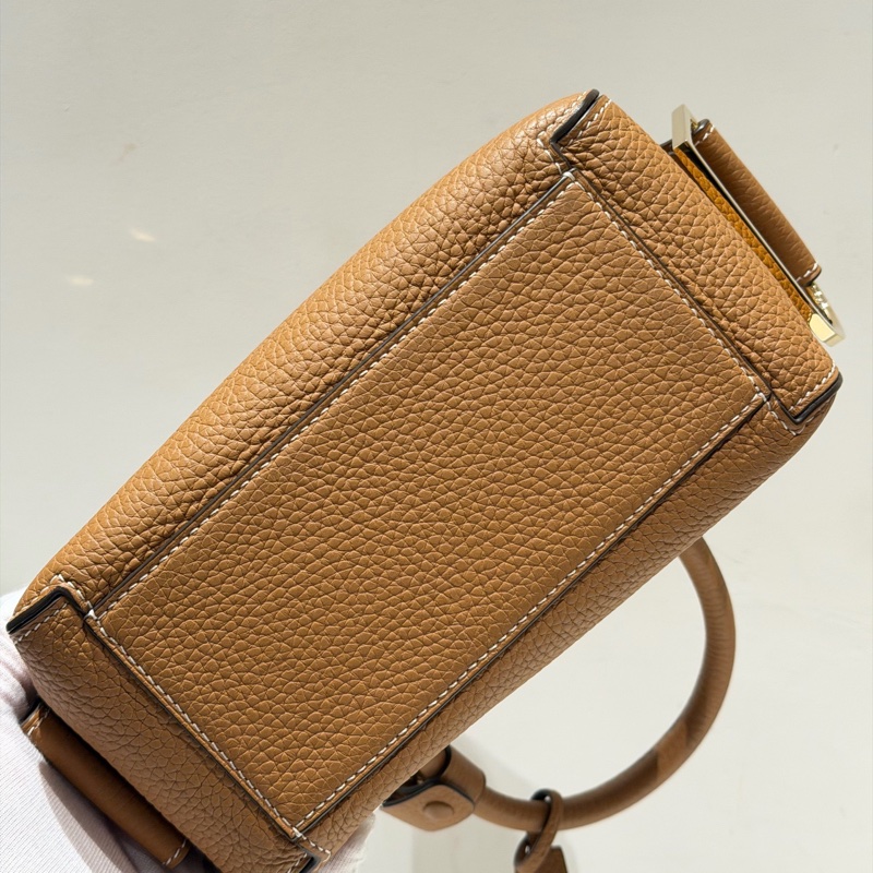 99新Delvaux 德爾沃 Cool Box MiNi手袋 底長22cm焦糖色 隱藏拉鍊 金色D字扣-4