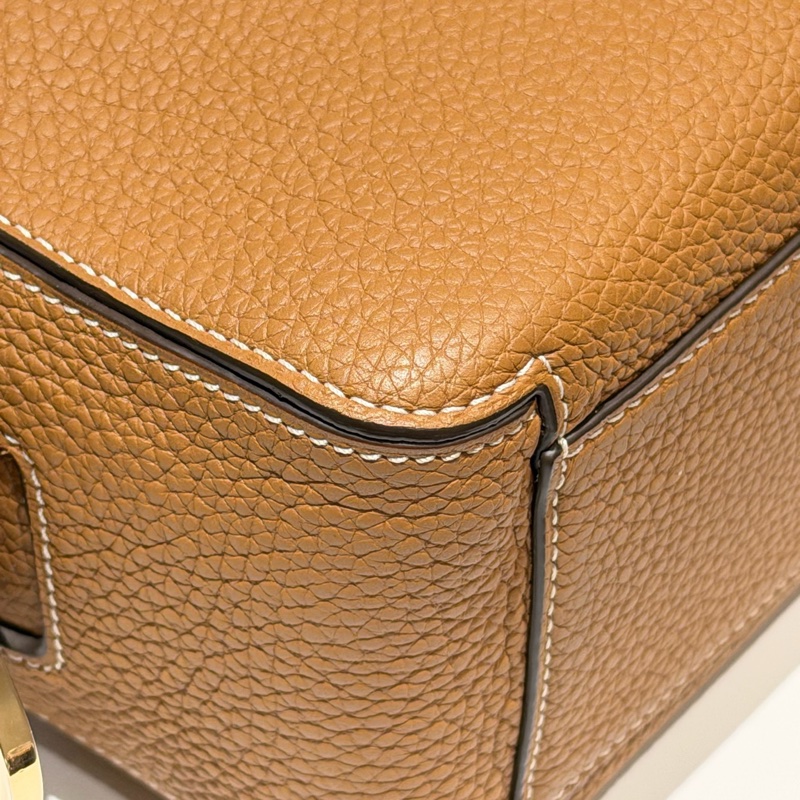 99新Delvaux 德爾沃 Cool Box MiNi手袋 底長22cm焦糖色 隱藏拉鍊 金色D字扣-5