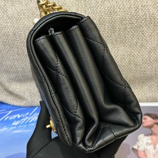 香奈兒/Chanel 黑金珍珠風琴包-3