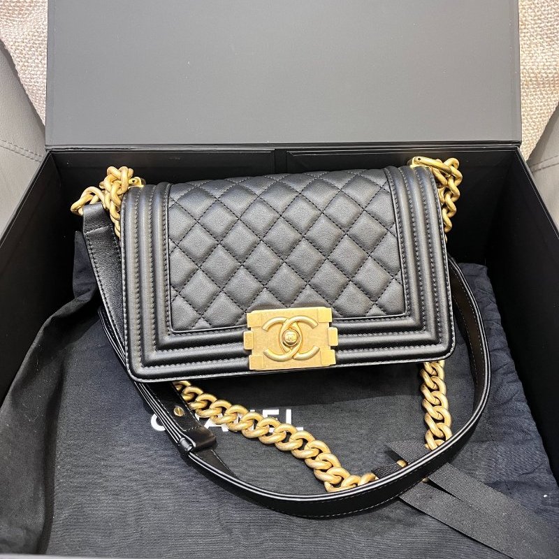 香奈兒/Chanel LEBOY小號黑金牛皮肩背斜背包-0