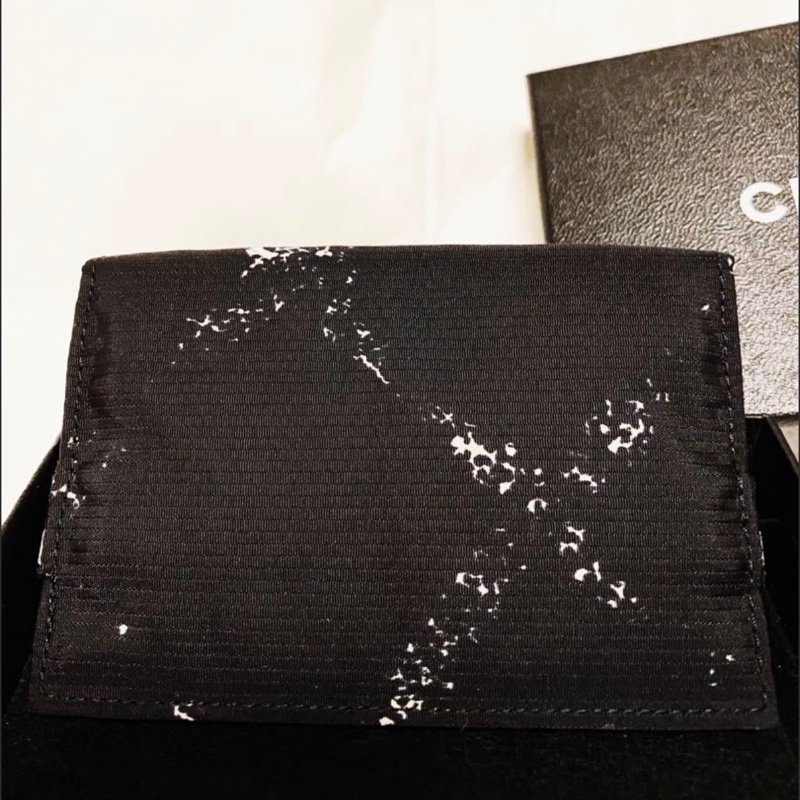 🍒CHANEL 香奈兒 藝術噴漆帆布 3層名片/卡夾（水波紋皮內襯 / 5碼開）3F260508-1-5