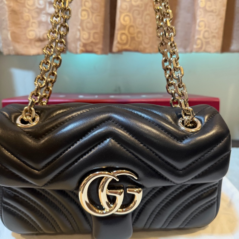 Gucci   95新（ 新款）淡金色肩背斜挎包22公分-0