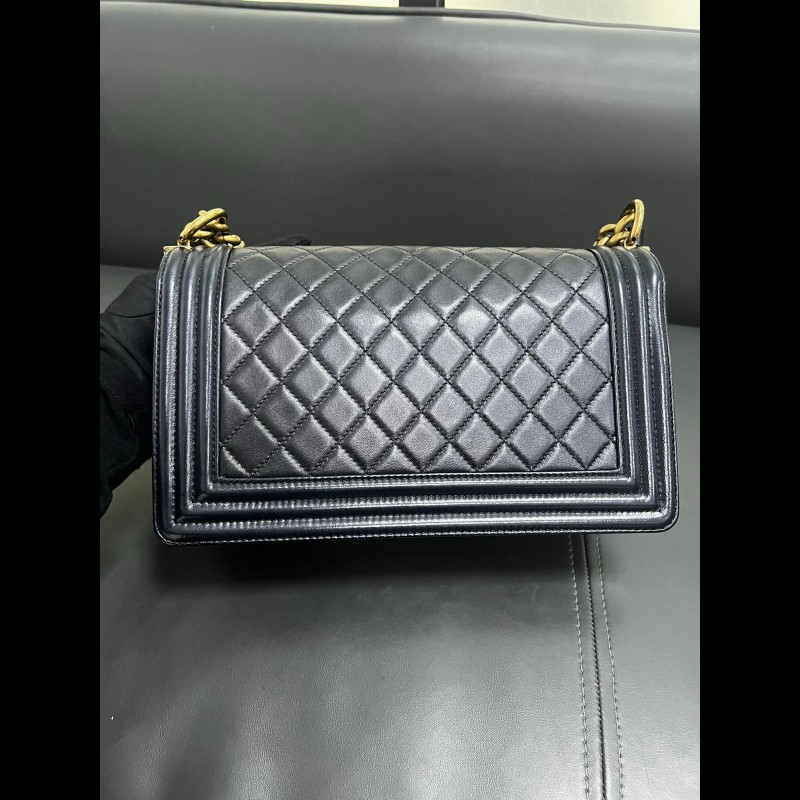 Chanel Leboy medium 
黑金羊皮-1