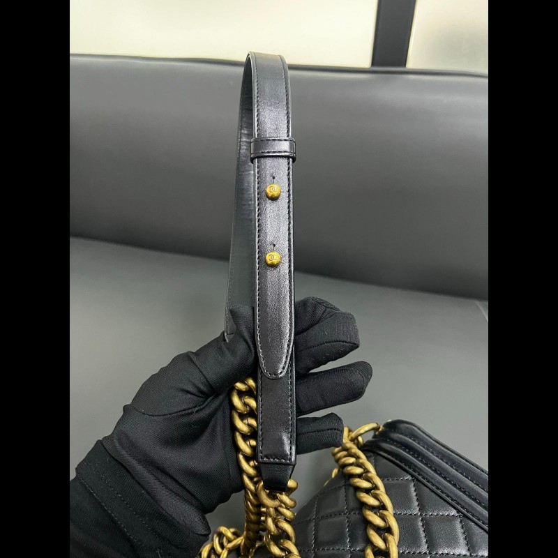 Chanel Leboy medium 
黑金羊皮-20