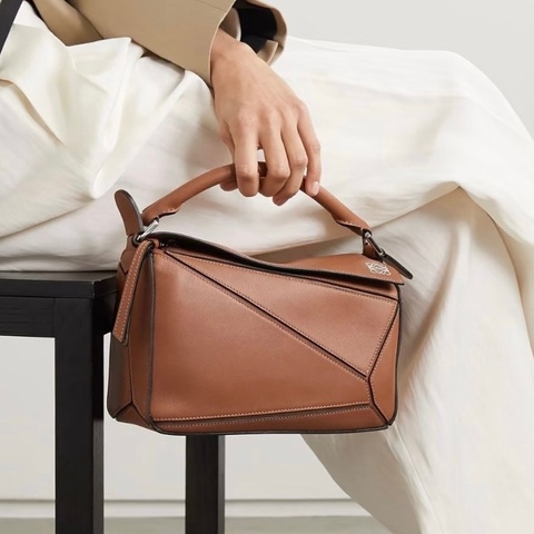LOEWE🤎焦糖色牛皮Puzzle小號