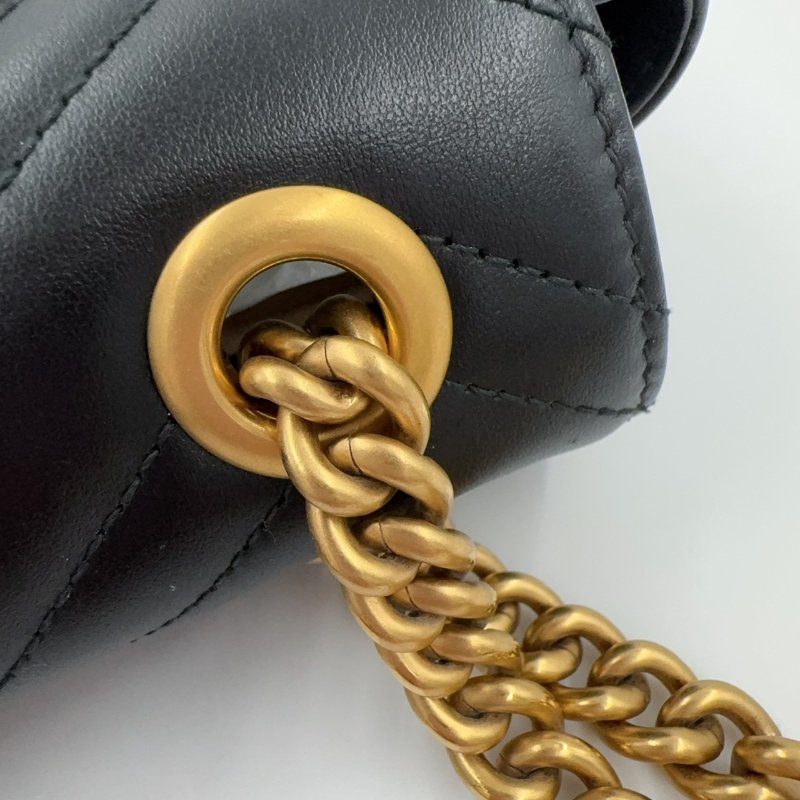 GUCCI黑色牛皮金釦Marmont雙G LOGO方形肩側背包-18