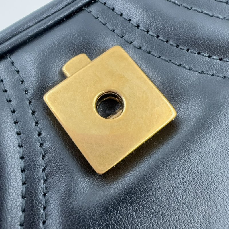 GUCCI黑色牛皮金釦Marmont雙G LOGO方形肩側背包-21