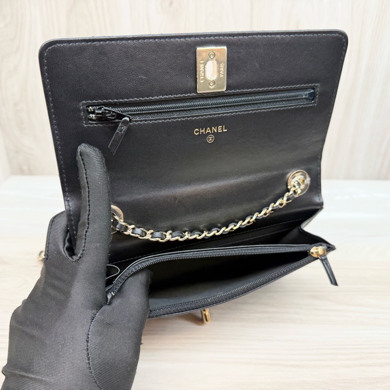 CHANEL黑羊皮Trendy CCWOC鏈包-11