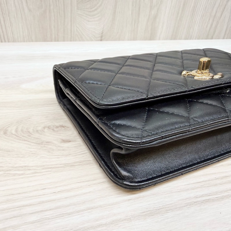 CHANEL黑羊皮Trendy CCWOC鏈包-16