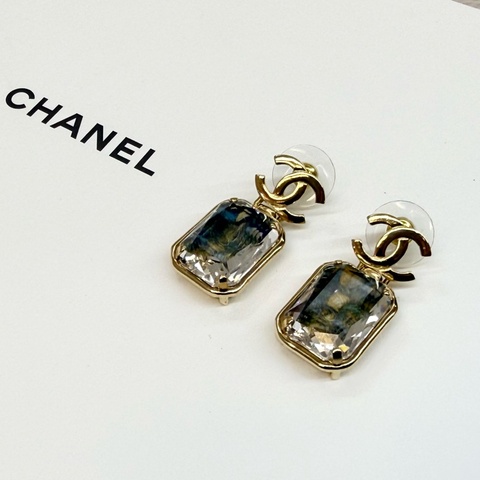 chanel 淡金雙C logo方寶石針式耳環