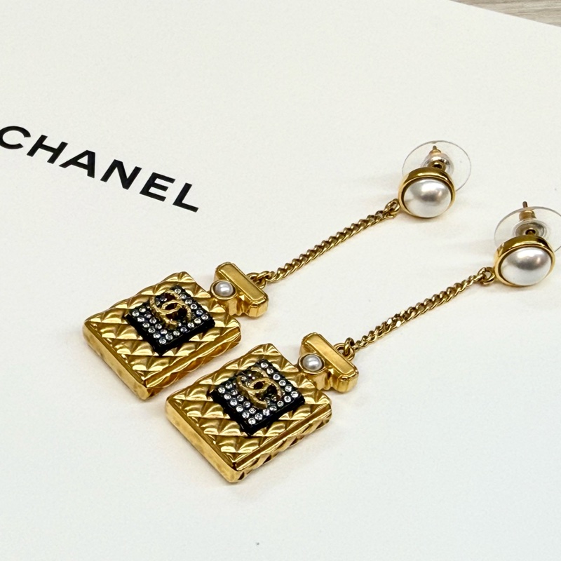 Chanel金色珍珠鑽針式耳環/AB4538-1