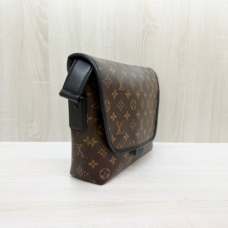 LV🤎原花磁吸郵差包M45557-4
