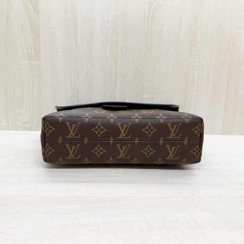 LV🤎原花磁吸郵差包M45557-5
