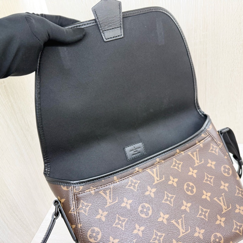 LV🤎原花磁吸郵差包M45557-13