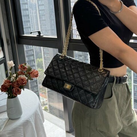 CHANEL 2.55黑金翻蓋鏈帶包