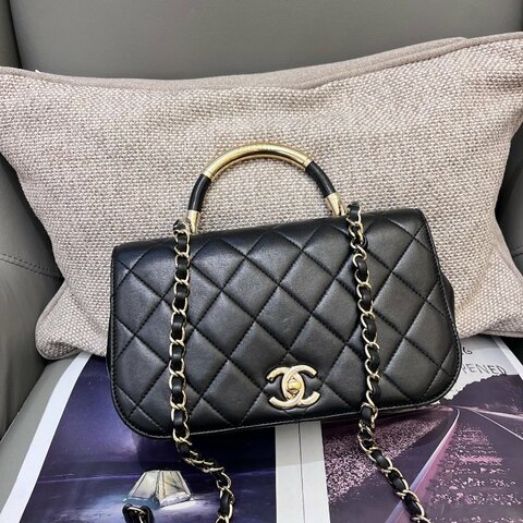 香奈兒/Chanel 黑金格紋羊皮金屬手柄handle bag郵差包