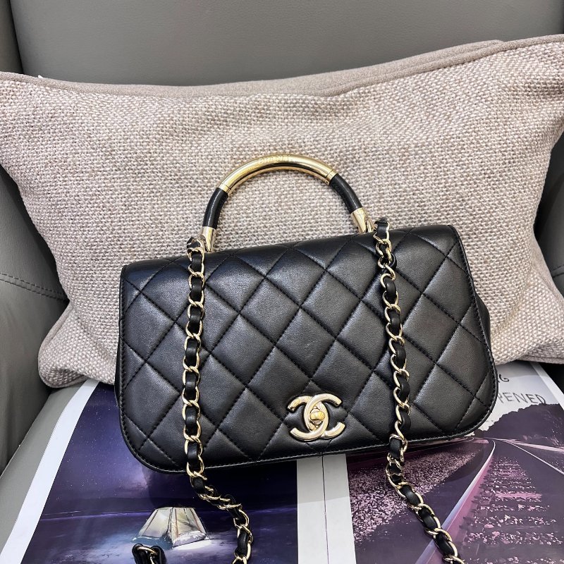 香奈兒/Chanel 黑金格紋羊皮金屬手柄handle bag郵差包-5