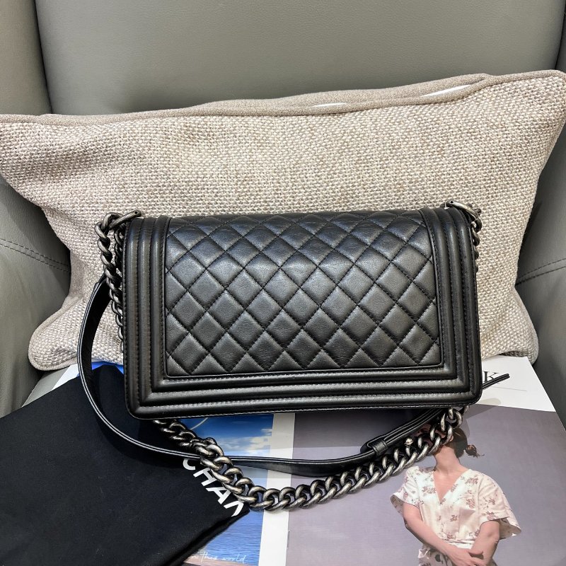 香奈兒/Chanel LEBOY中號黑銀牛皮肩背斜背包-1