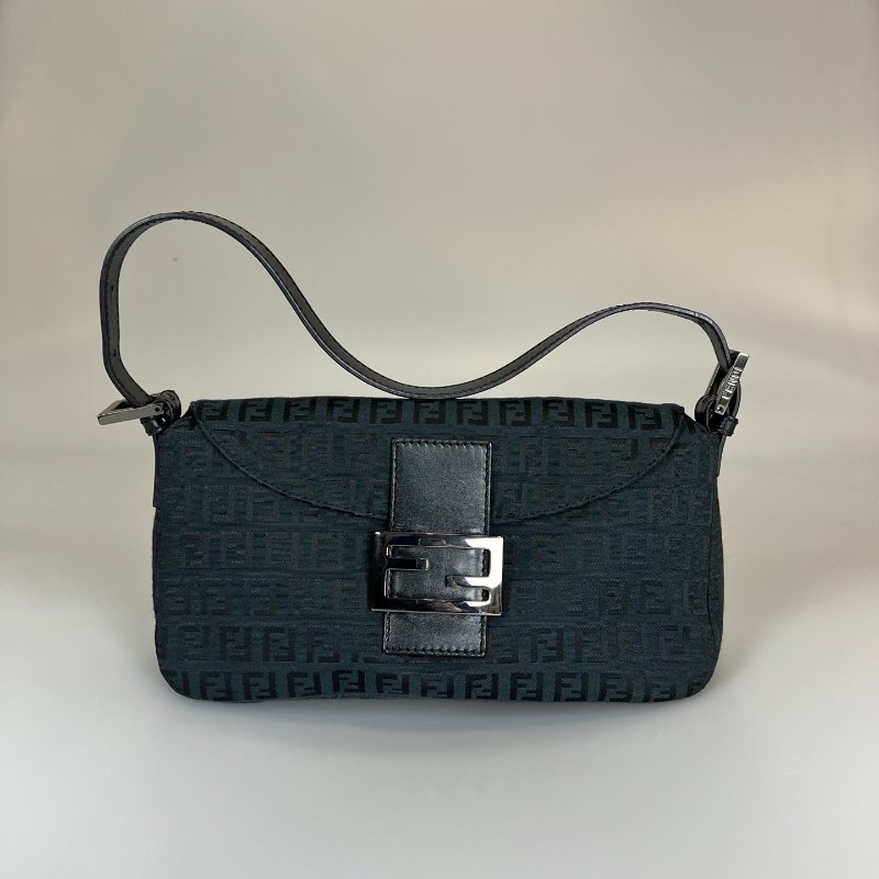 FENDI  VINTAGE款帆布老花法棍包-0