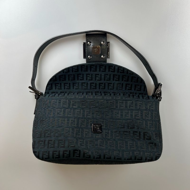 FENDI  VINTAGE款帆布老花法棍包-5