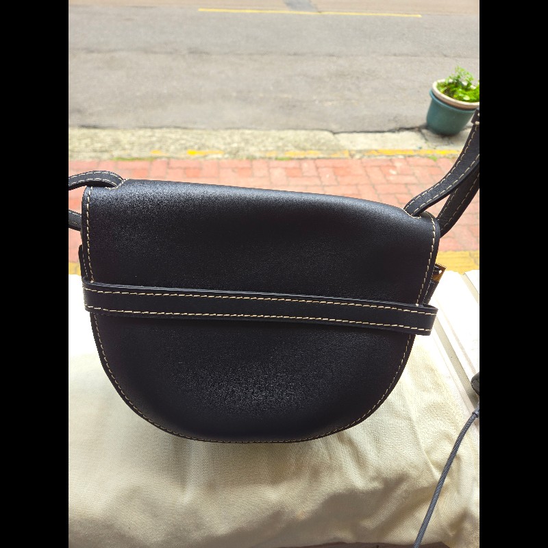 loewe Gate Small Bag Midnight Blue

(午夜藍）-6
